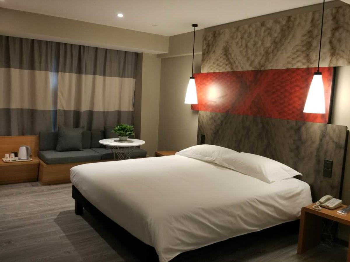 Ibis Chengdu West Jingcui Road Hotel Exterior foto