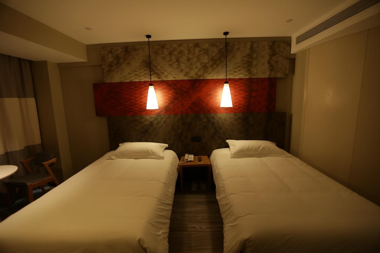 Ibis Chengdu West Jingcui Road Hotel Exterior foto